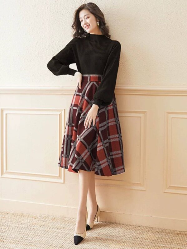 Retro Charm Dress Set - Image 4