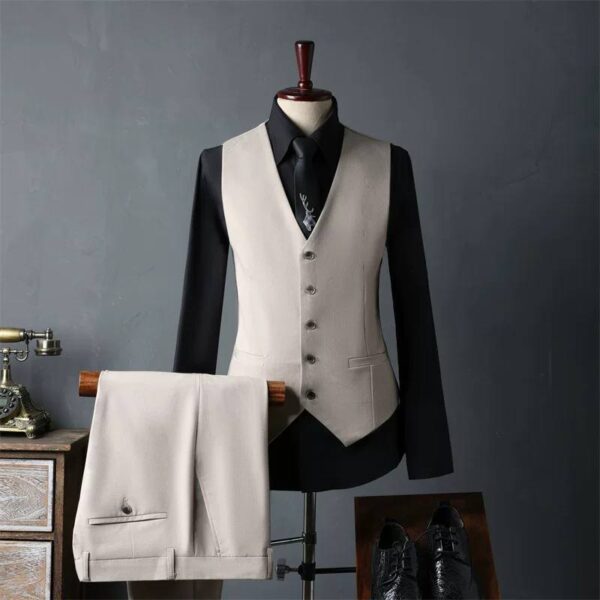 Classic Peak Lapel 3-Piece Slim Fit Men’s Suit- Cream Beige - Image 3